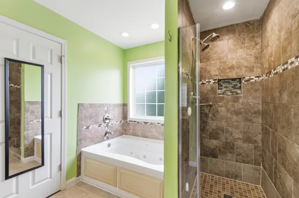 $395,000 | 1353 Mountain Way, Clarksville, TN 37043