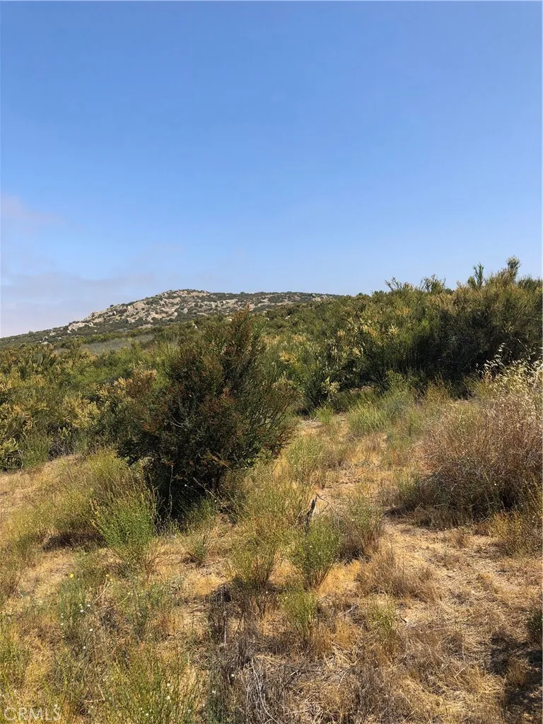 60 Madera Street Hemet, CA 92544 - Photo 3 of 5 a view of lake with mountain