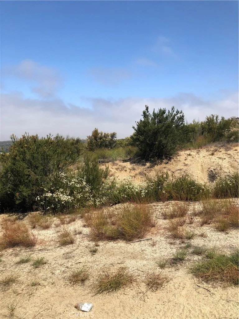 60 Madera Street Hemet, CA 92544 - Photo 4 of 5 a view of lake