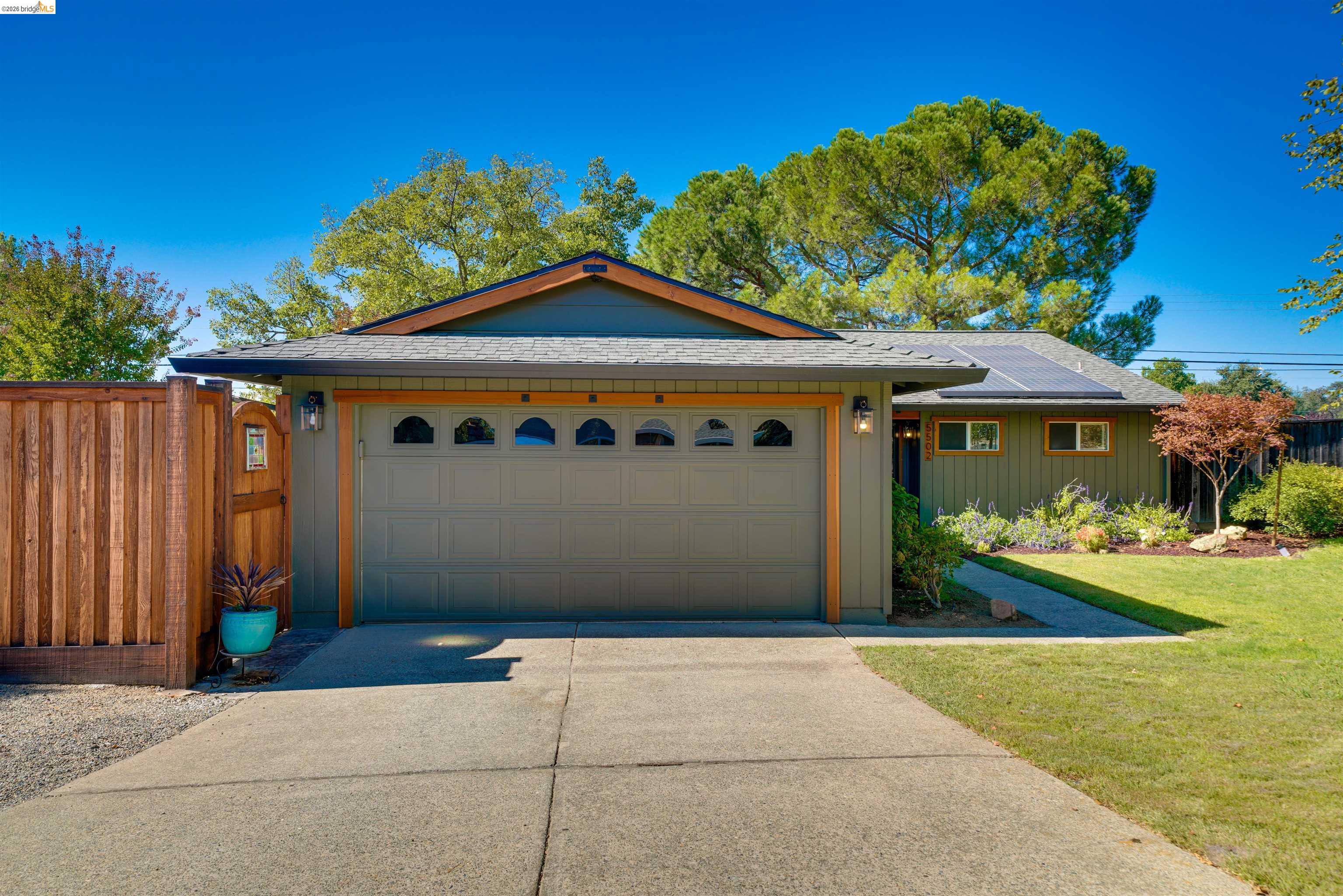5502 Sparas Street Loomis, CA 95650 - Photo 1 of 34