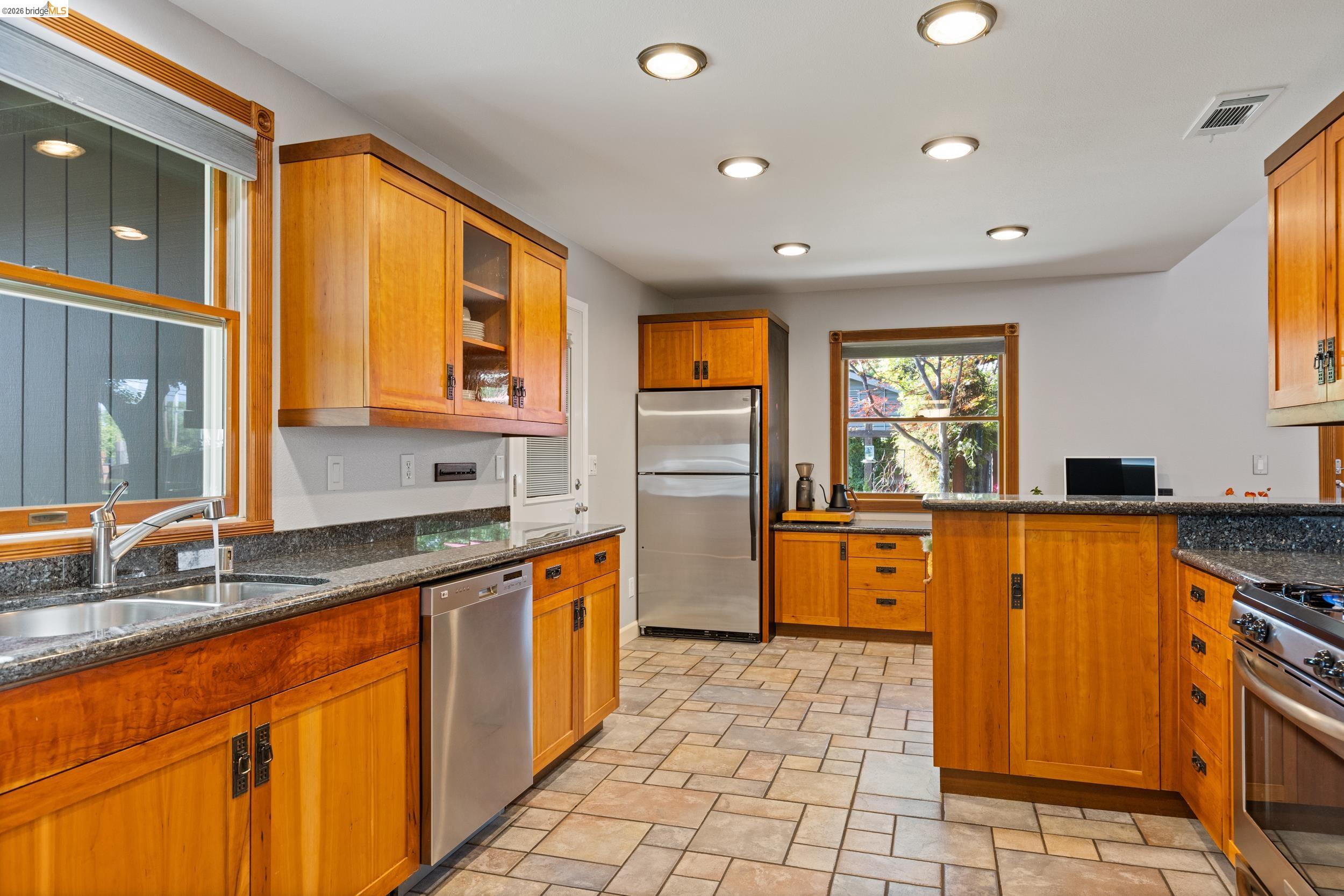 5502 Sparas Street Loomis, CA 95650 - Photo 16 of 34