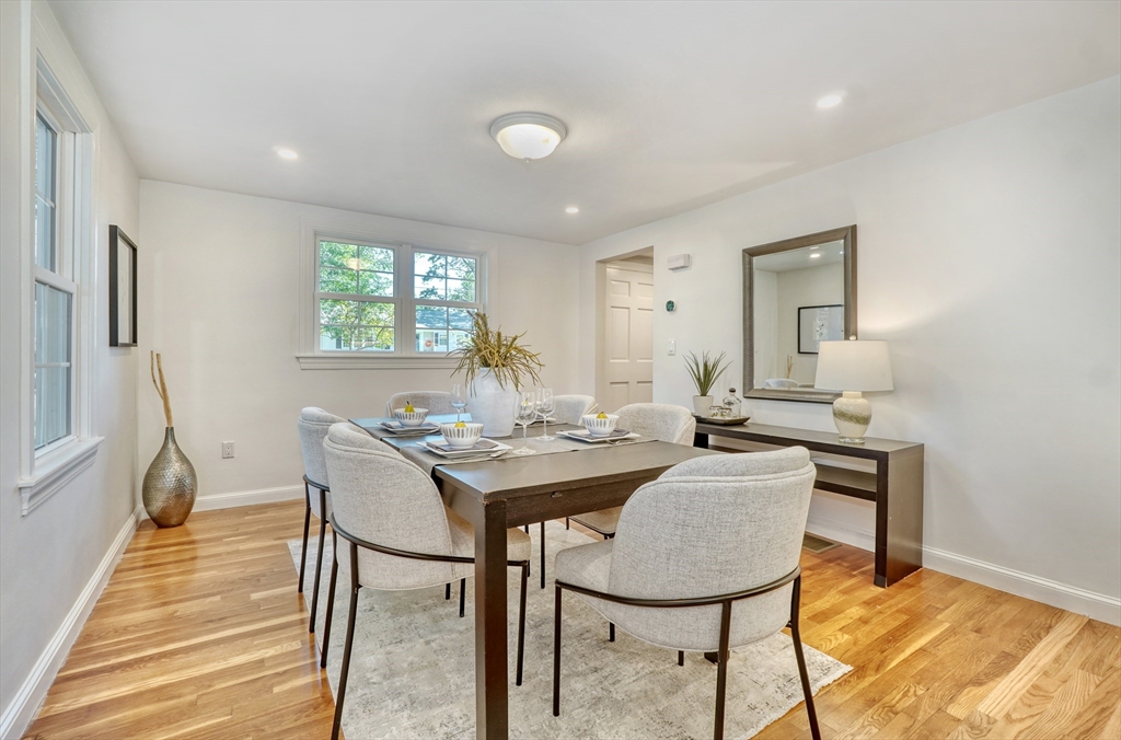 26 Magnolia Road Melrose, MA 02176 - Photo 9 of 32 Gallery Image 9
