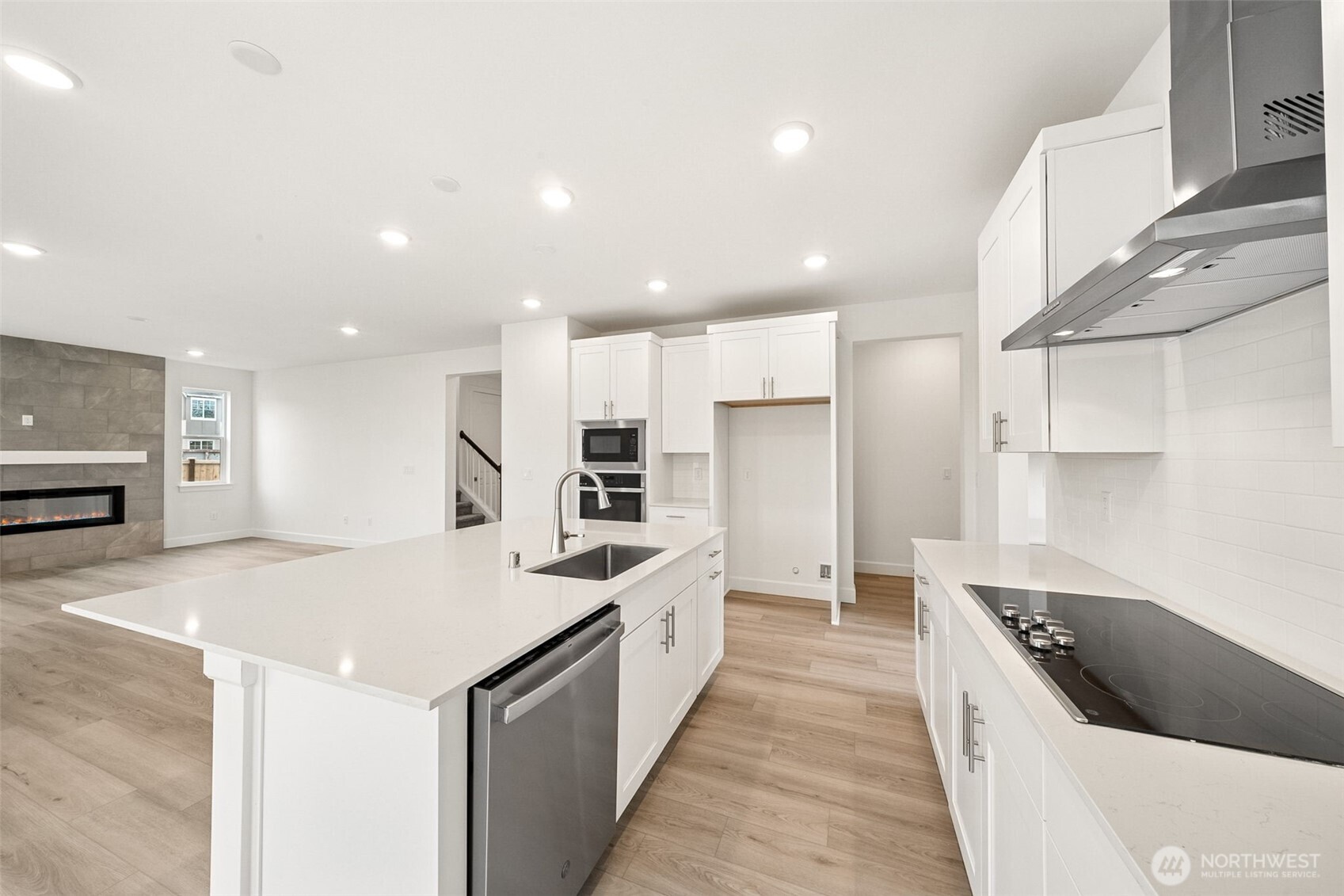 4181 Southwest Muller Lane, Unit 317 Port Orchard, WA 98367 - Photo 3 of 10