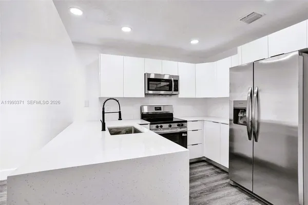 $3,000 | 1818 Adventure Place, North Lauderdale, FL 33068