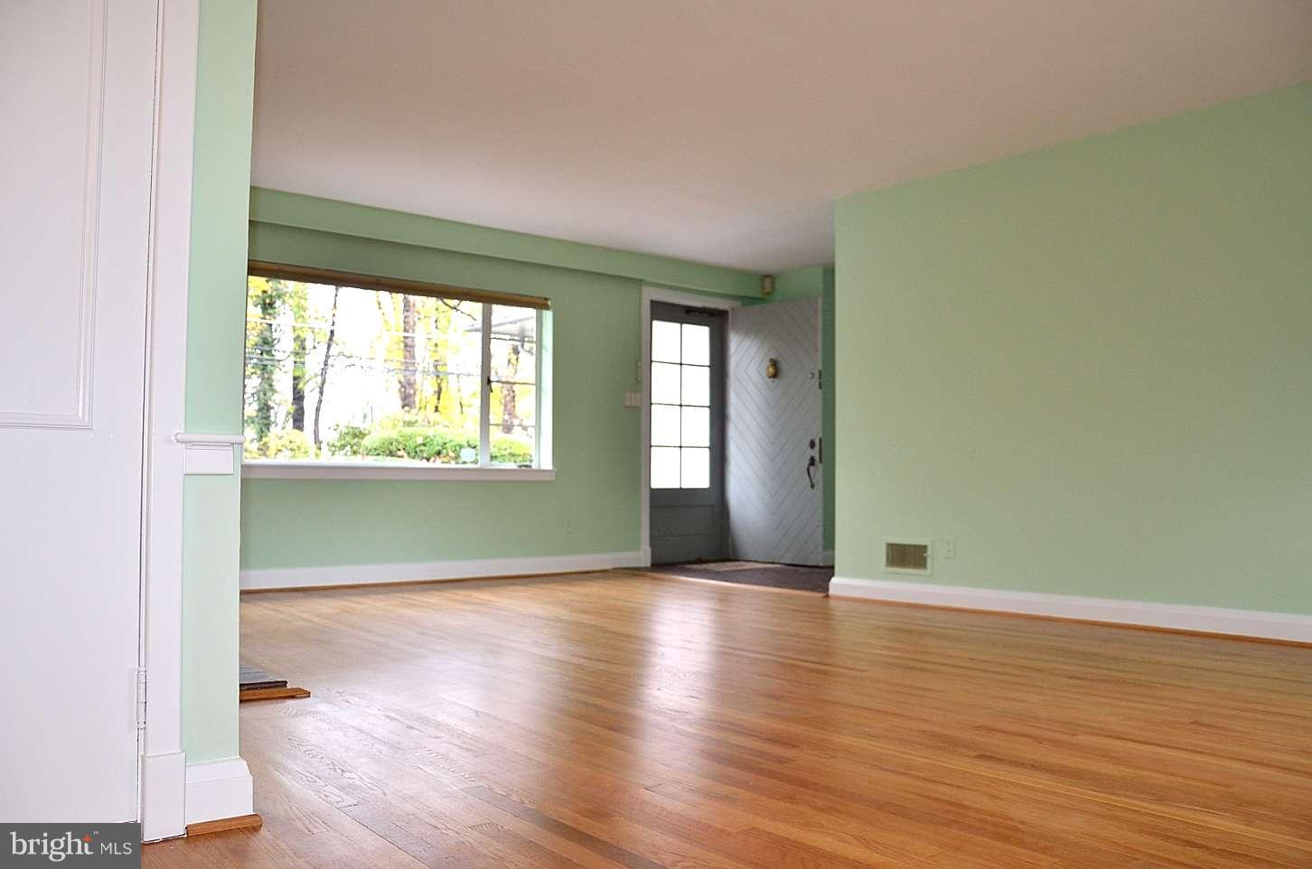 811 West Joppa Road Baltimore, MD 21204 - Photo 16 of 39 Gallery Image 16