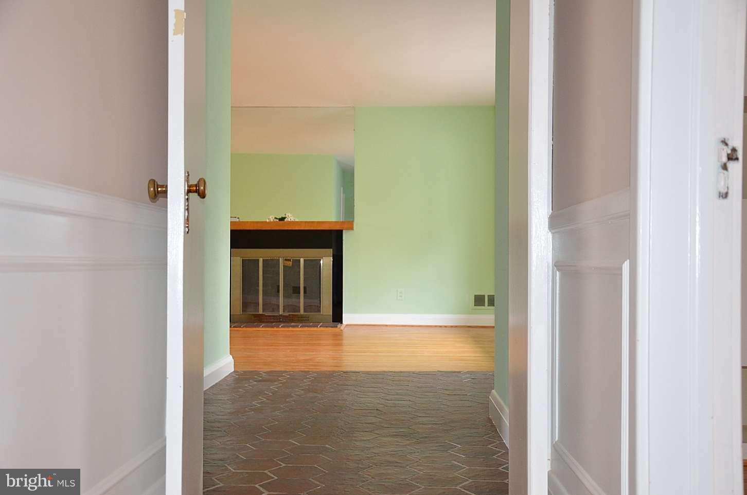 811 West Joppa Road Baltimore, MD 21204 - Photo 28 of 39 View of living room through double doors