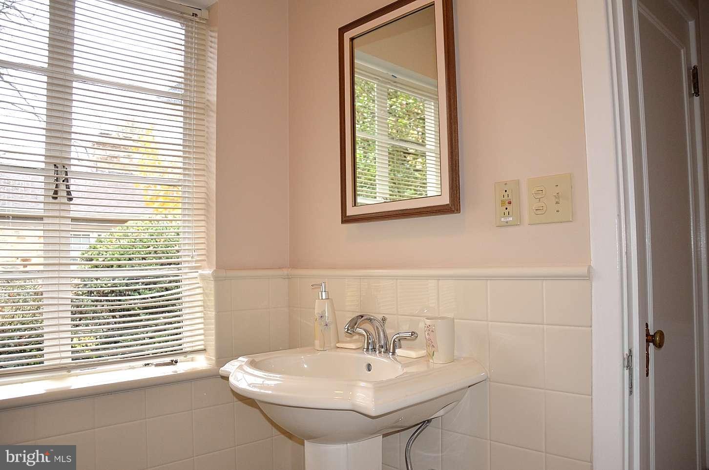 811 West Joppa Road Baltimore, MD 21204 - Photo 33 of 39 Gallery Image 33