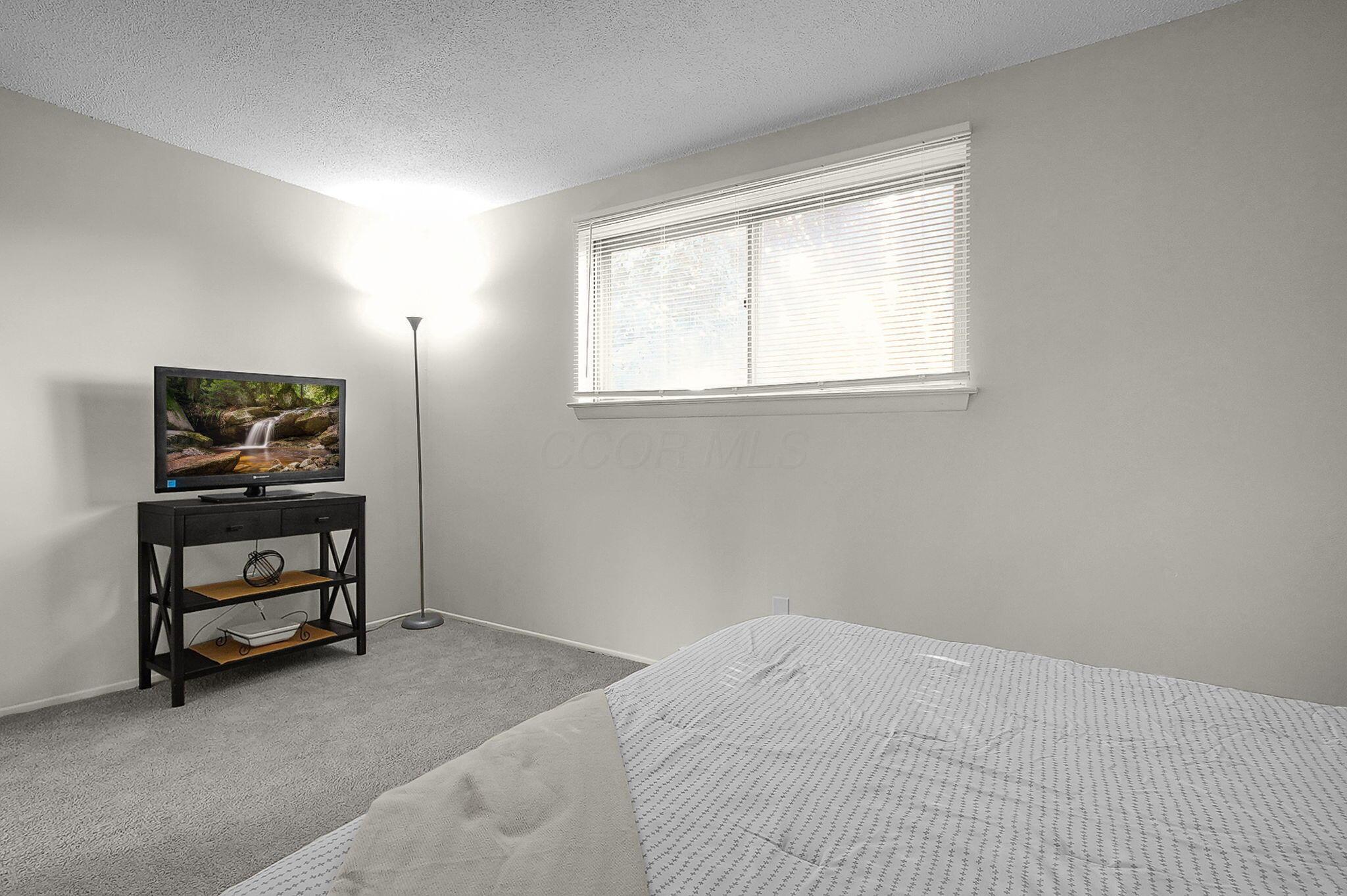 2536 Daily Road Columbus, OH 43232 - Photo 28 of 32 28-web-or-mls-2536-daily-rd
