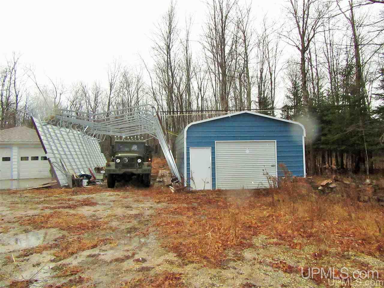 1931 Quarry Road Gulliver, MI 49840 - Photo 3 of 26