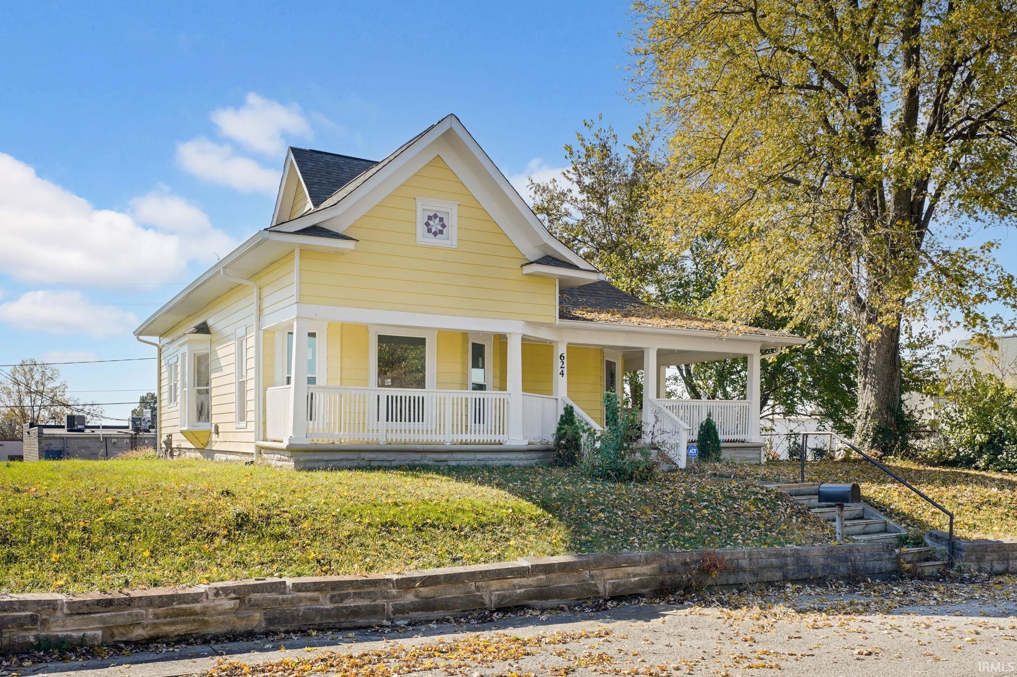 624 15th Street Bedford, IN 47421 - Photo 2 of 22