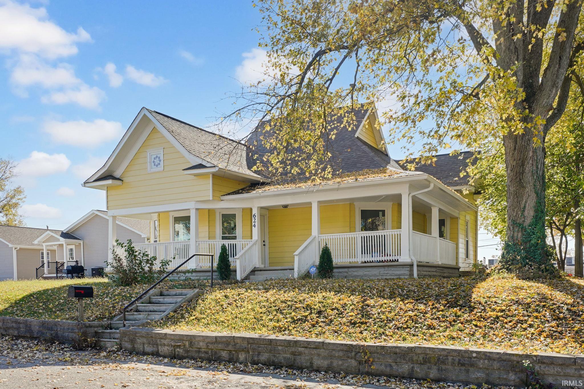 624 15th Street Bedford, IN 47421 - Photo 3 of 22