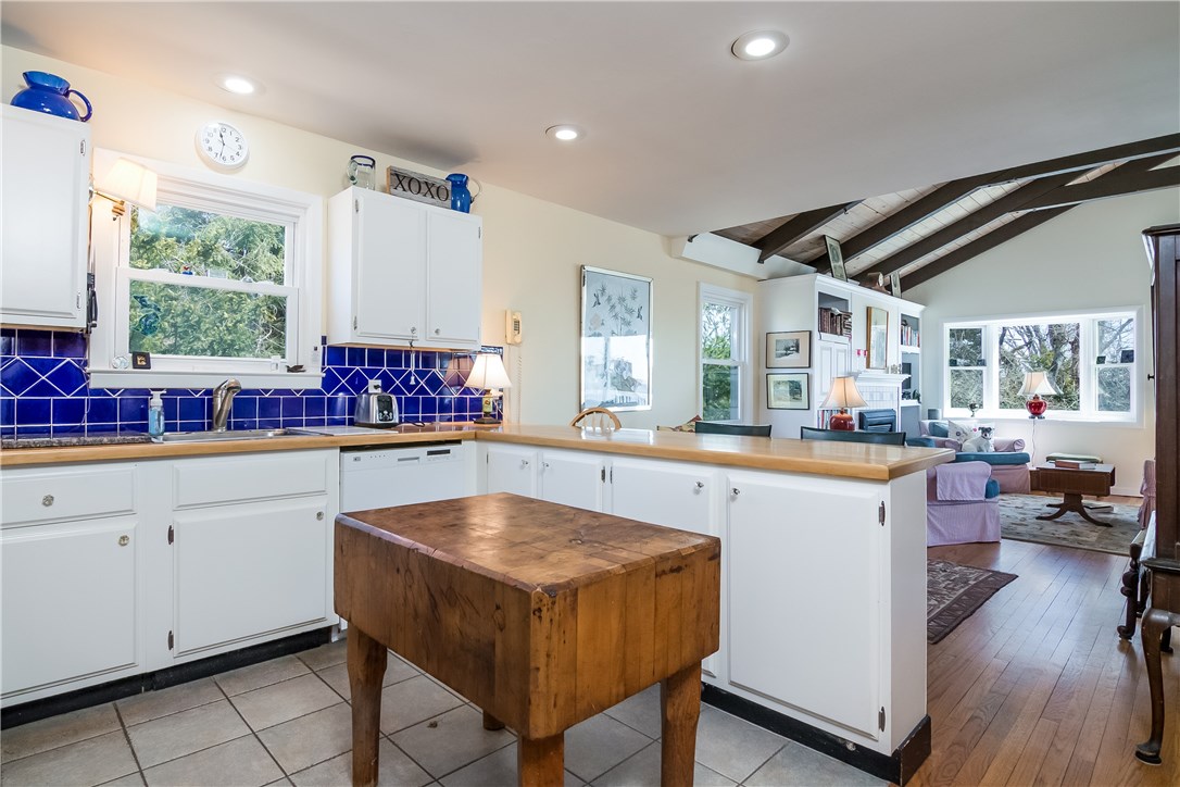 68 Verdi Road Westerly, RI 02891 - Photo 14 of 28
