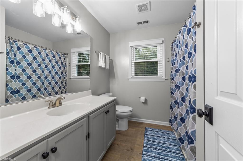 8202 Daltonshire Drive Oak Ridge, NC 27310 - Photo 16 of 49 Hall bath