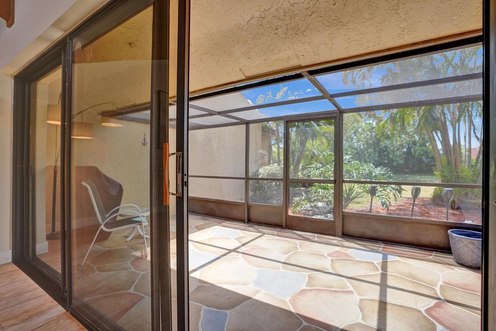 11159 Oakdale Road Boynton Beach, FL 33437 - Photo 12 of 23 Screen patio
