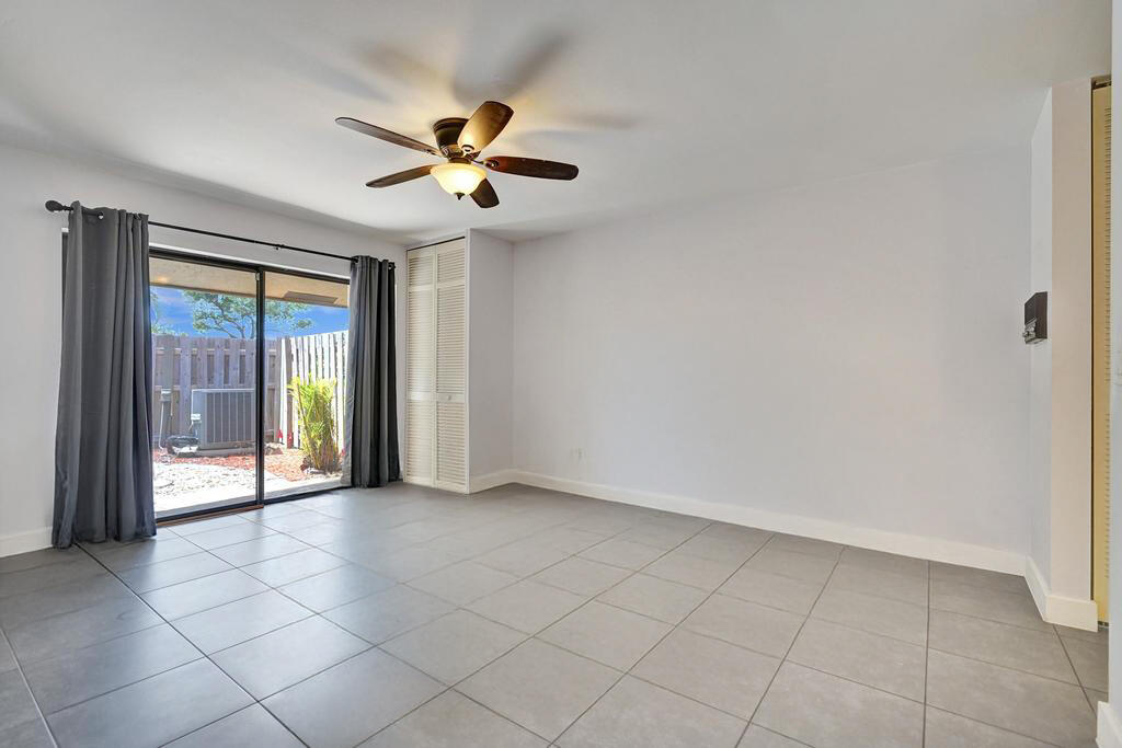 11159 Oakdale Road Boynton Beach, FL 33437 - Photo 22 of 23 Primary Bedroom