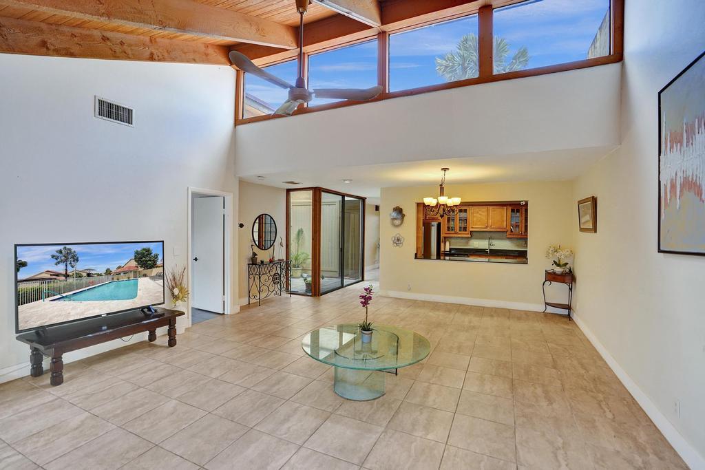 11159 Oakdale Road Boynton Beach, FL 33437 - Photo 3 of 23 Dining Area