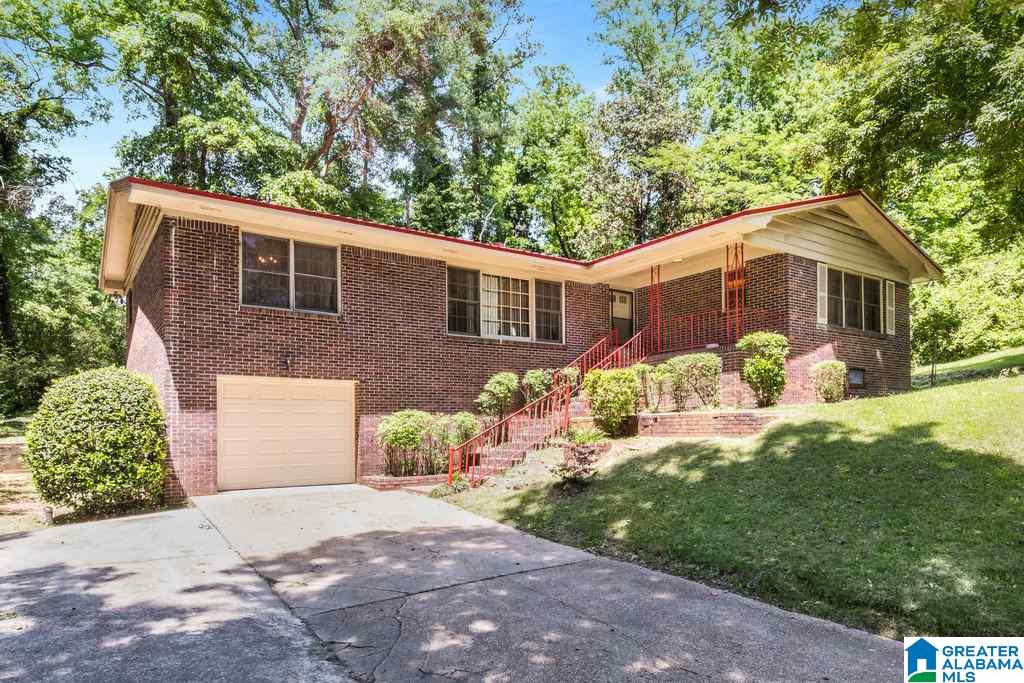 185 Forest Road Bessemer, AL 35023 - Photo 2 of 18