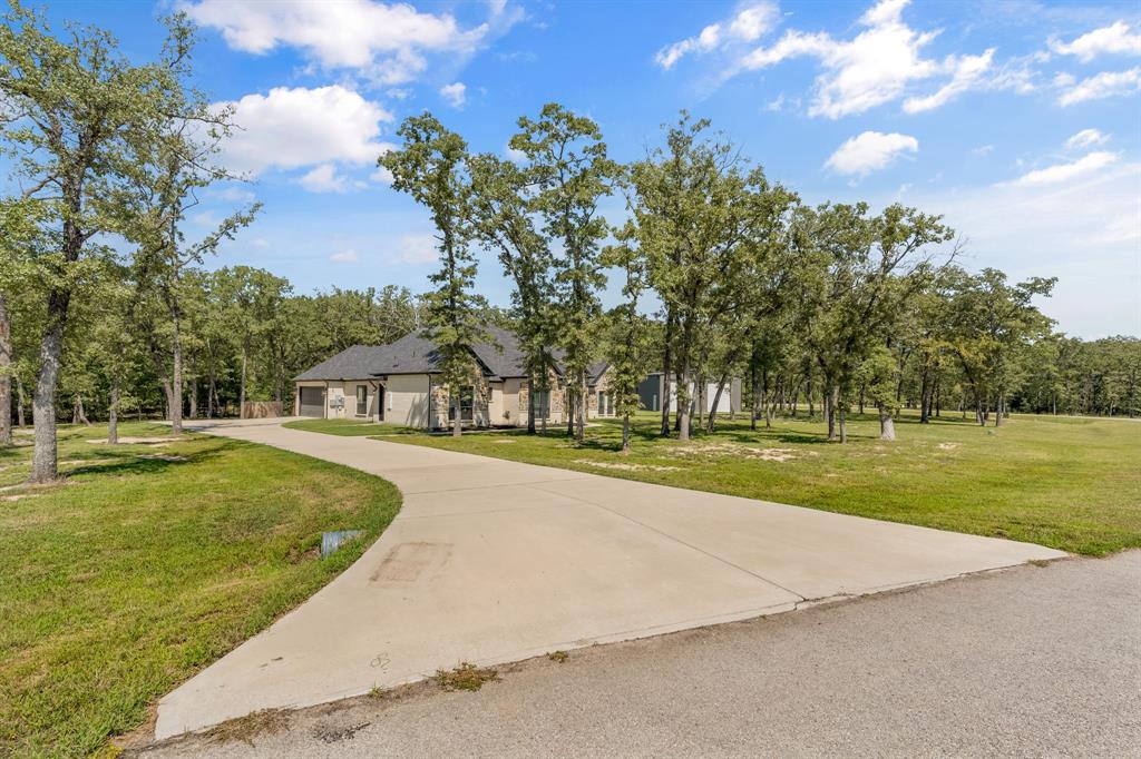 6707 Anchor Quinlan, TX 75474 - Photo 4 of 40 House set back from road