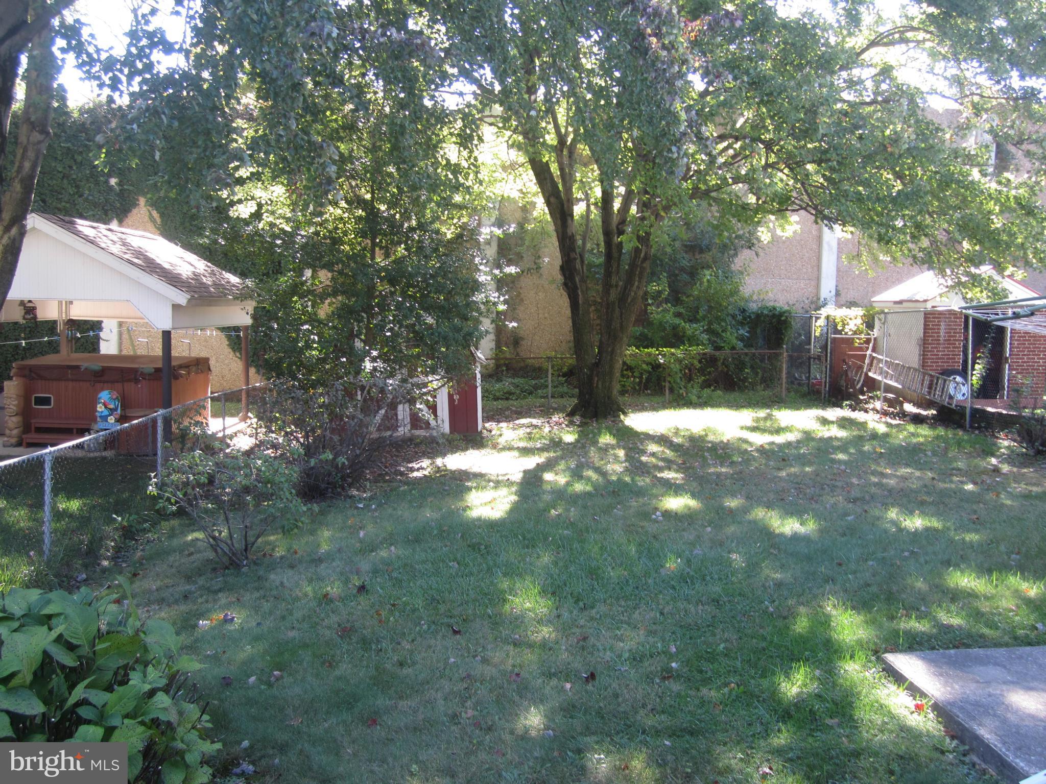 911 Grovehill Road Baltimore, MD 21227 - Photo 2 of 15 Exterior (Rear)
