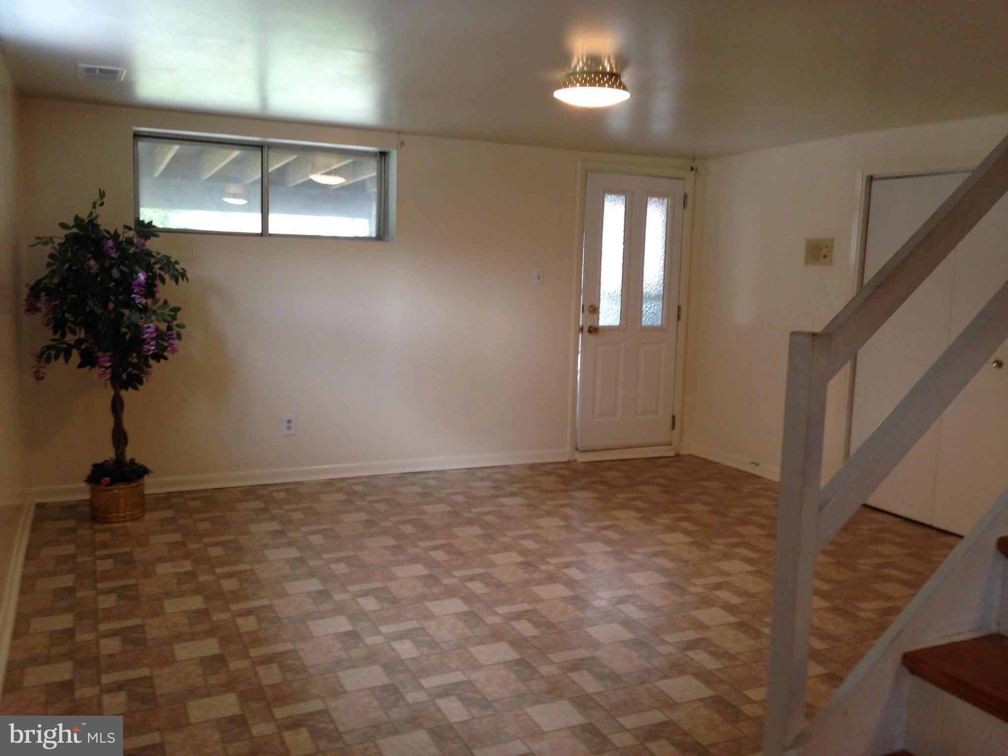 911 Grovehill Road Baltimore, MD 21227 - Photo 10 of 15 Basement