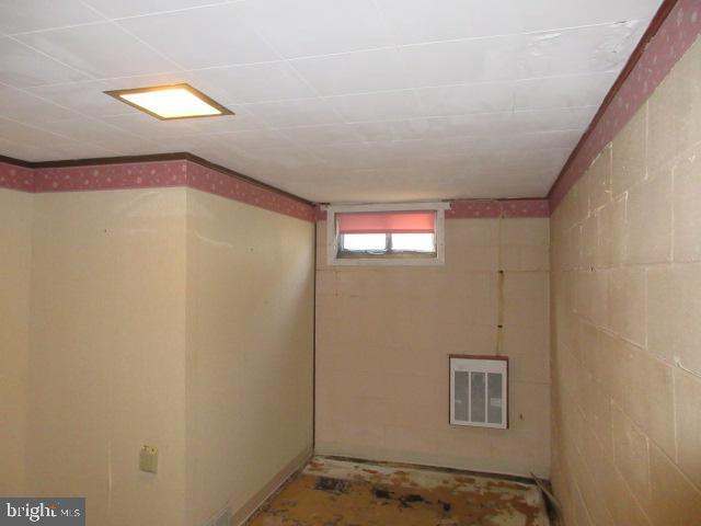 344 Cayots Corner Road Chesapeake City, MD 21915 - Photo 20 of 28 a view of an empty room