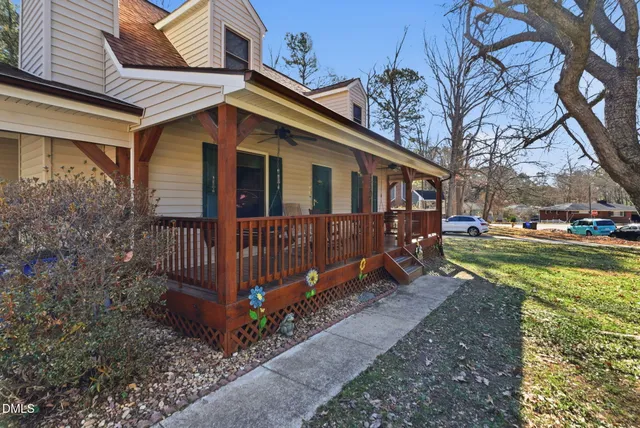 $400,000 | 3504 Constellation Drive, Raleigh, NC 27604