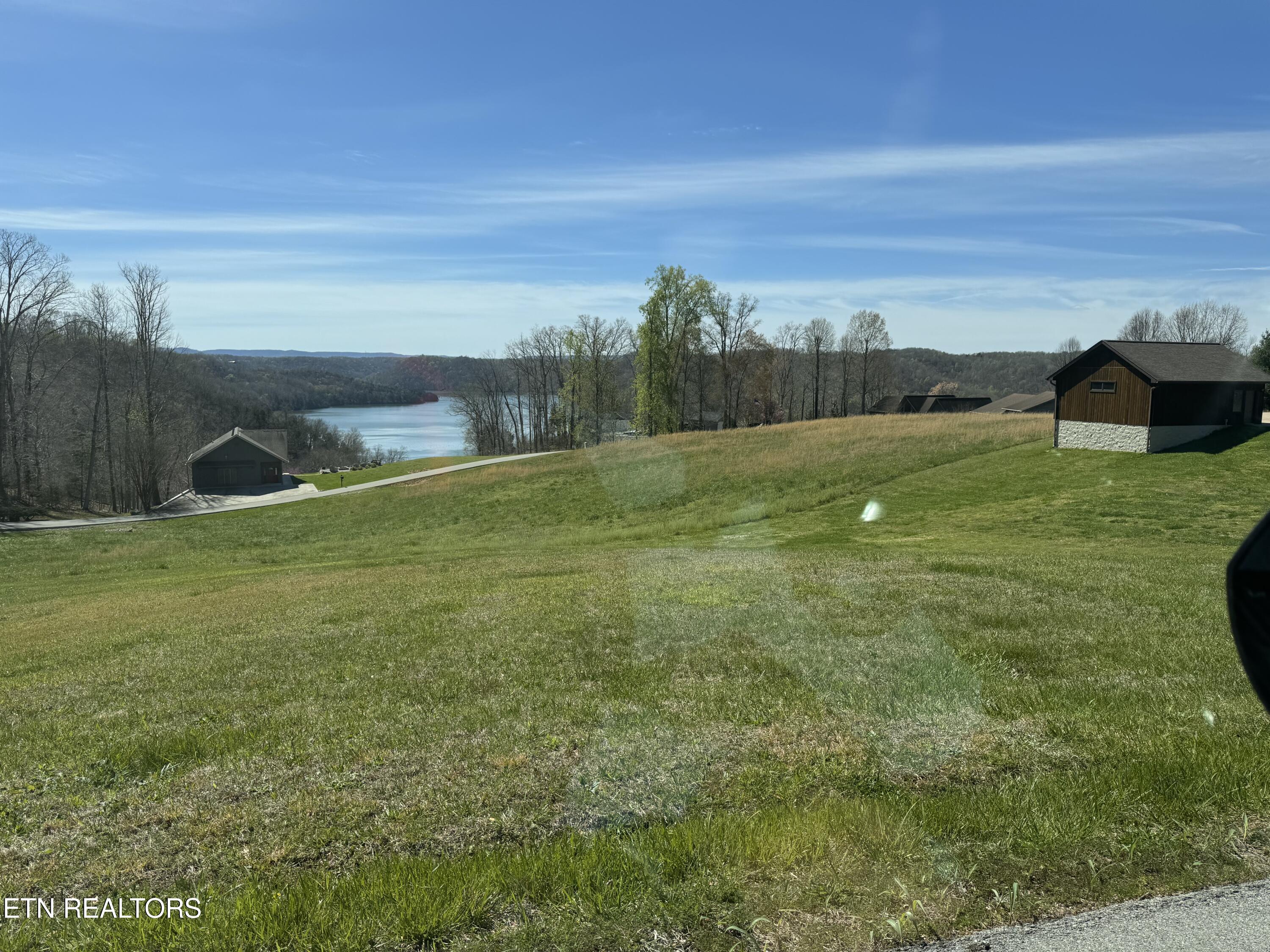 9 Mallard Pointe Road Byrdstown, TN 38549 - Photo 1 of 14 IMG_0564