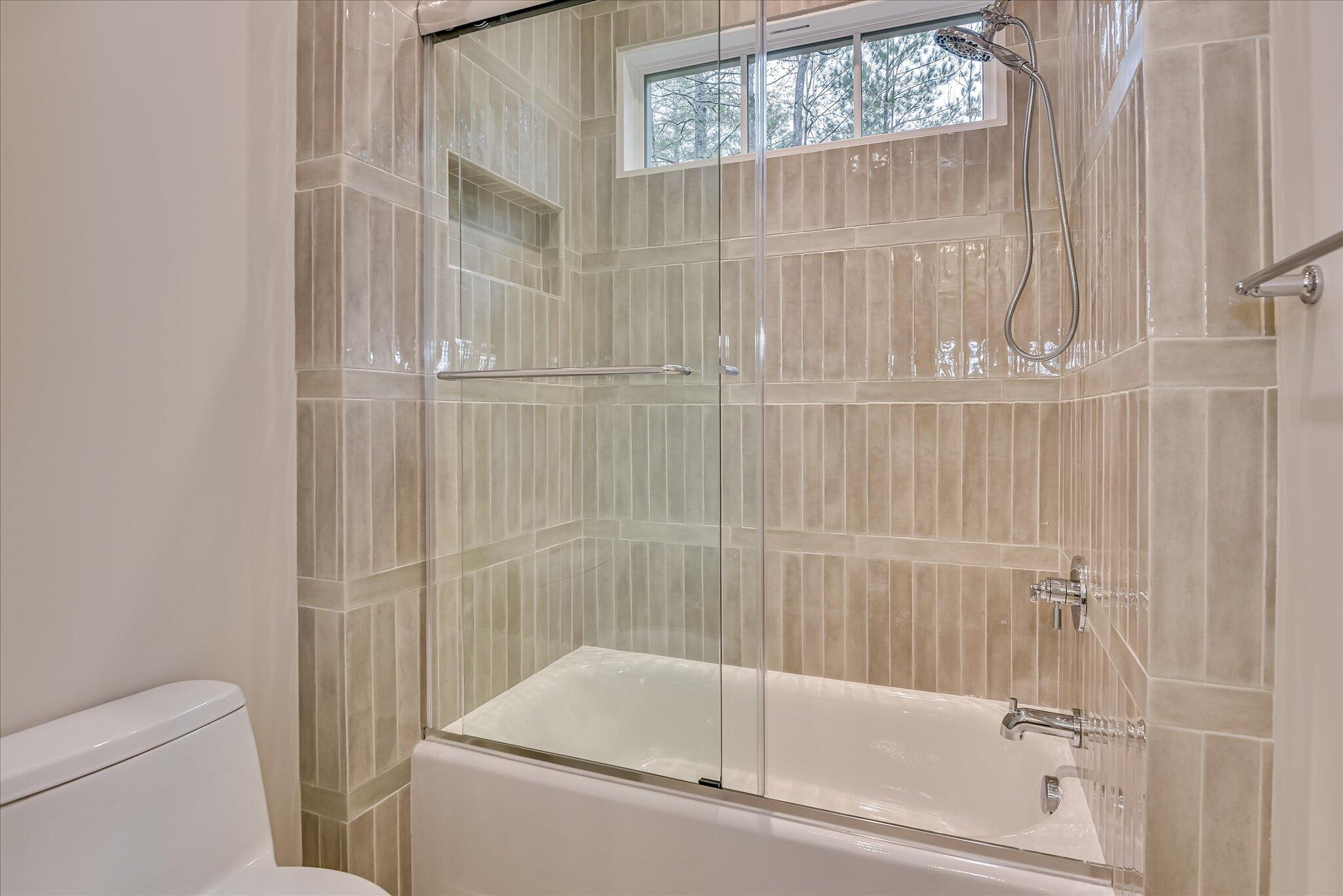 201 Faveran Lane McCormick, SC 29835 - Photo 48 of 65 jack and jill bath