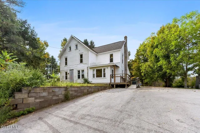 $199,900 | 183 Eastline Road, Ballston, NY 12019