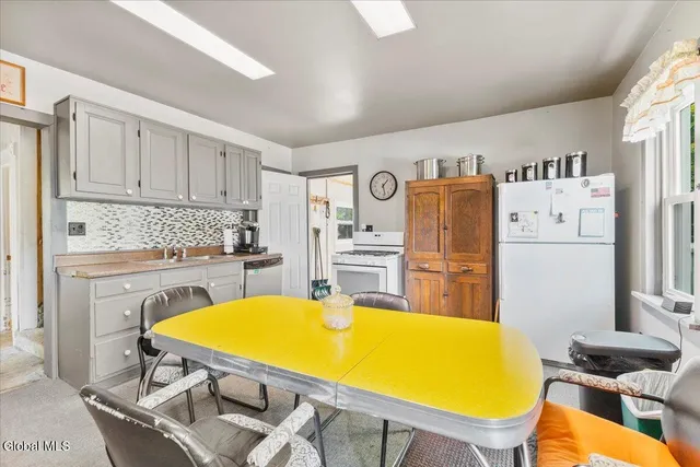 $199,900 | 183 Eastline Road, Ballston, NY 12019