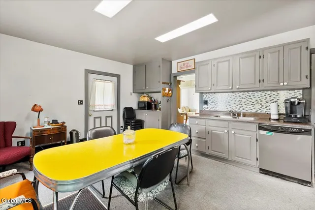 $199,900 | 183 Eastline Road, Ballston, NY 12019