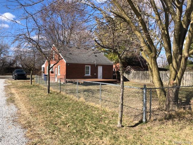 29508 Old N River Road Harrison Township, MI 48045 - Photo 16 of 18 IMG_7413.jpg