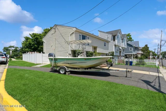a view of an outdoor sitting space