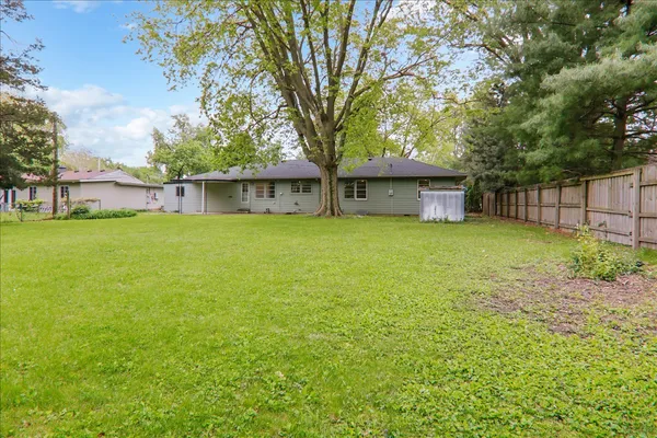 $244,000 | 2114 Peirce Avenue, Bloomington, IL 61701