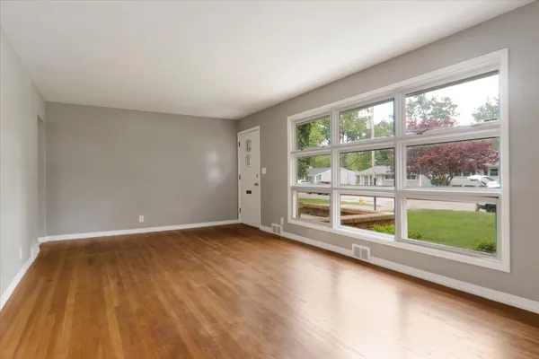 $244,000 | 2114 Peirce Avenue, Bloomington, IL 61701