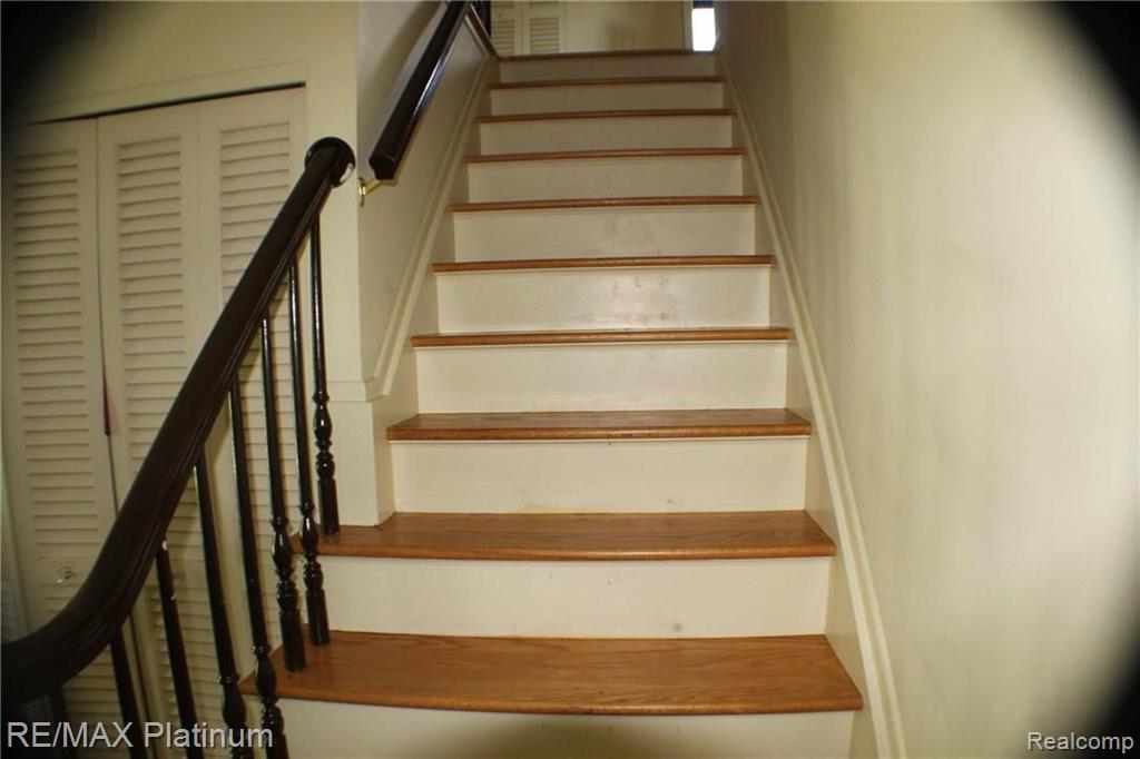 7041 Stonebrook Road West Bloomfield, MI 48322 - Photo 15 of 23