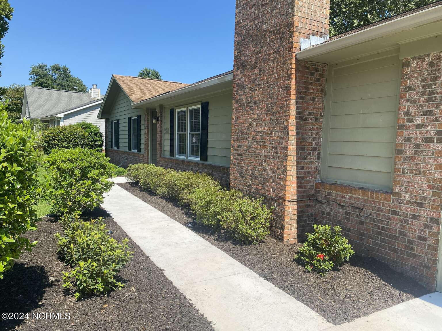 537 Kelly Road Wilmington, NC 28409 - Photo 2 of 21 Moore.2
