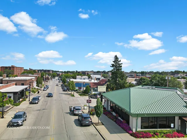 $450,000 | 572 Glendale Avenue, Glen Ellyn, IL 60137