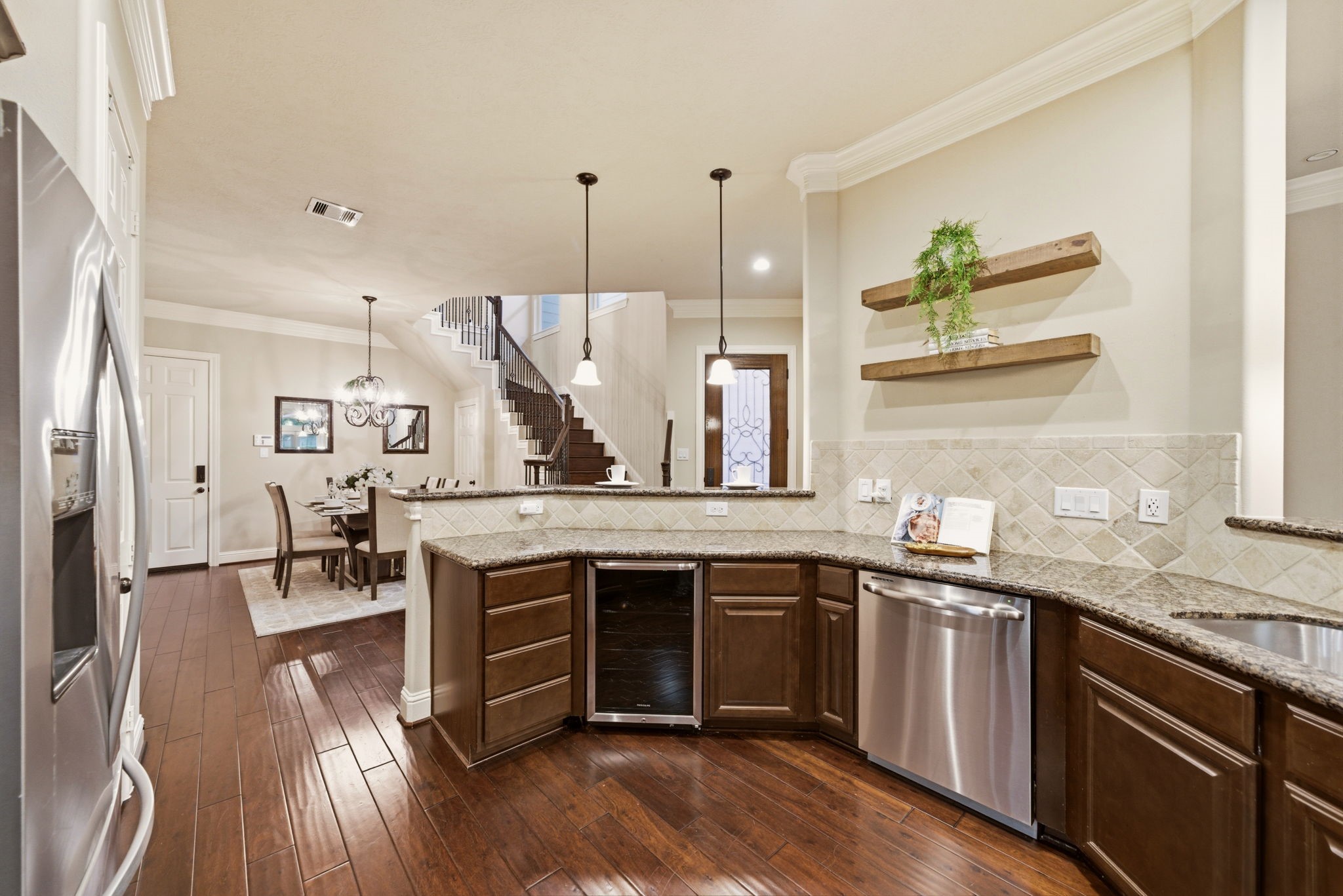 5539 Kiam Street Houston, TX 77007 - Photo 10 of 37