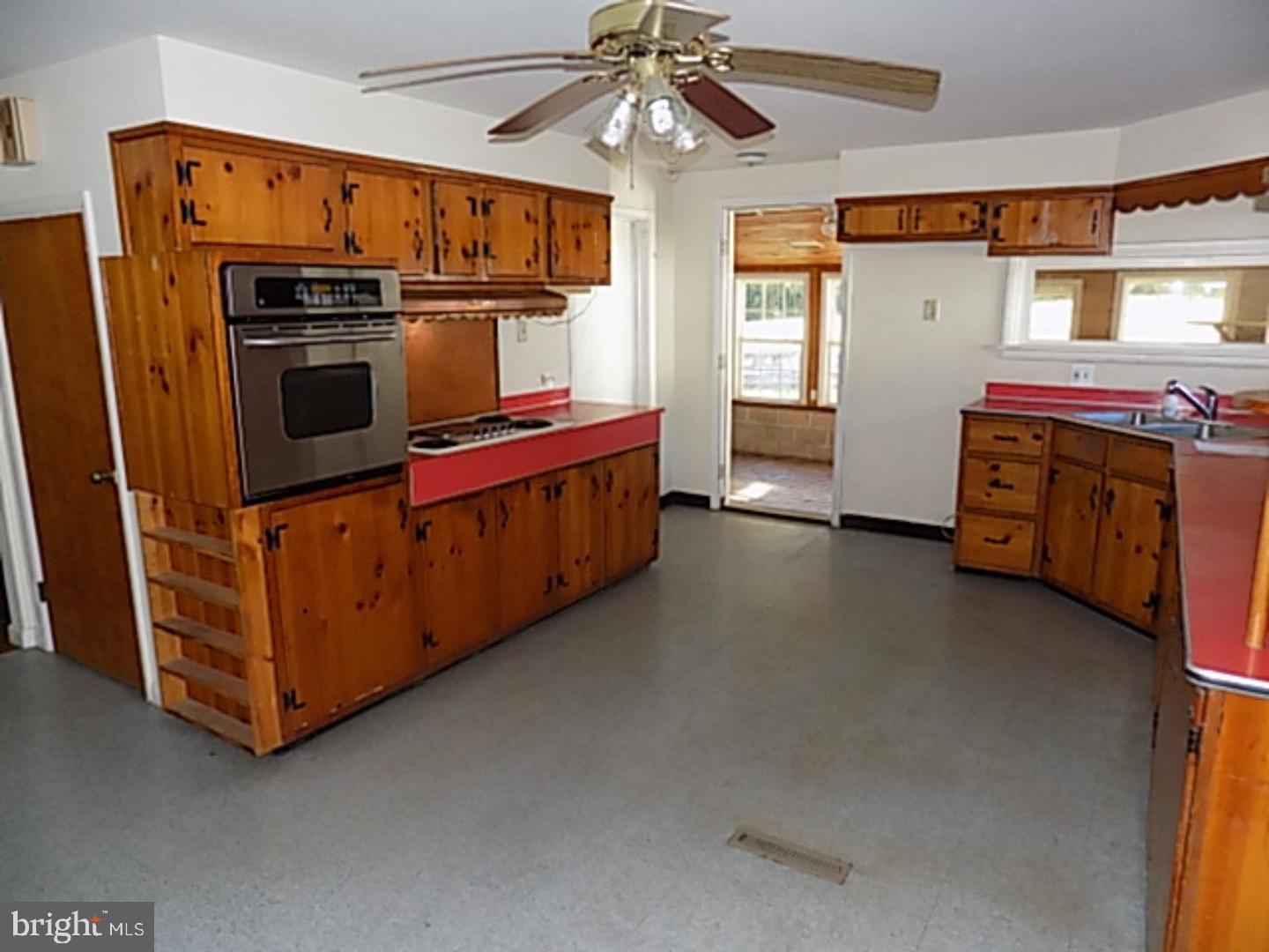 110 Gibraltar Road Reading, PA 19606 - Photo 8 of 11 Gallery Image 8