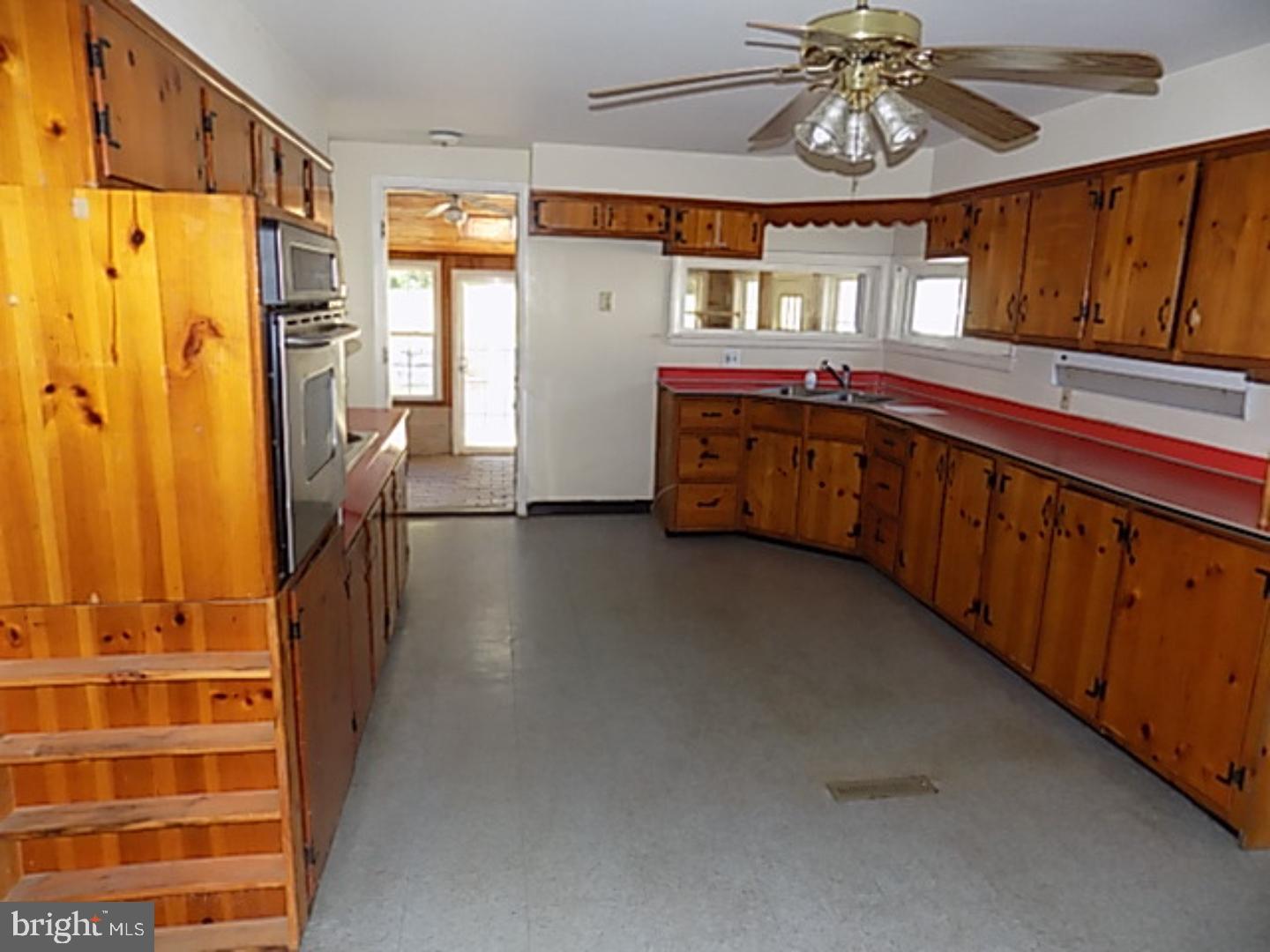 110 Gibraltar Road Reading, PA 19606 - Photo 9 of 11 Gallery Image 9
