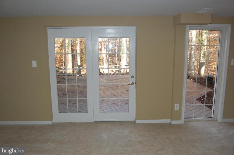 8419 Thames Street Springfield, VA 22151 - Photo 13 of 14 an empty room with windows
