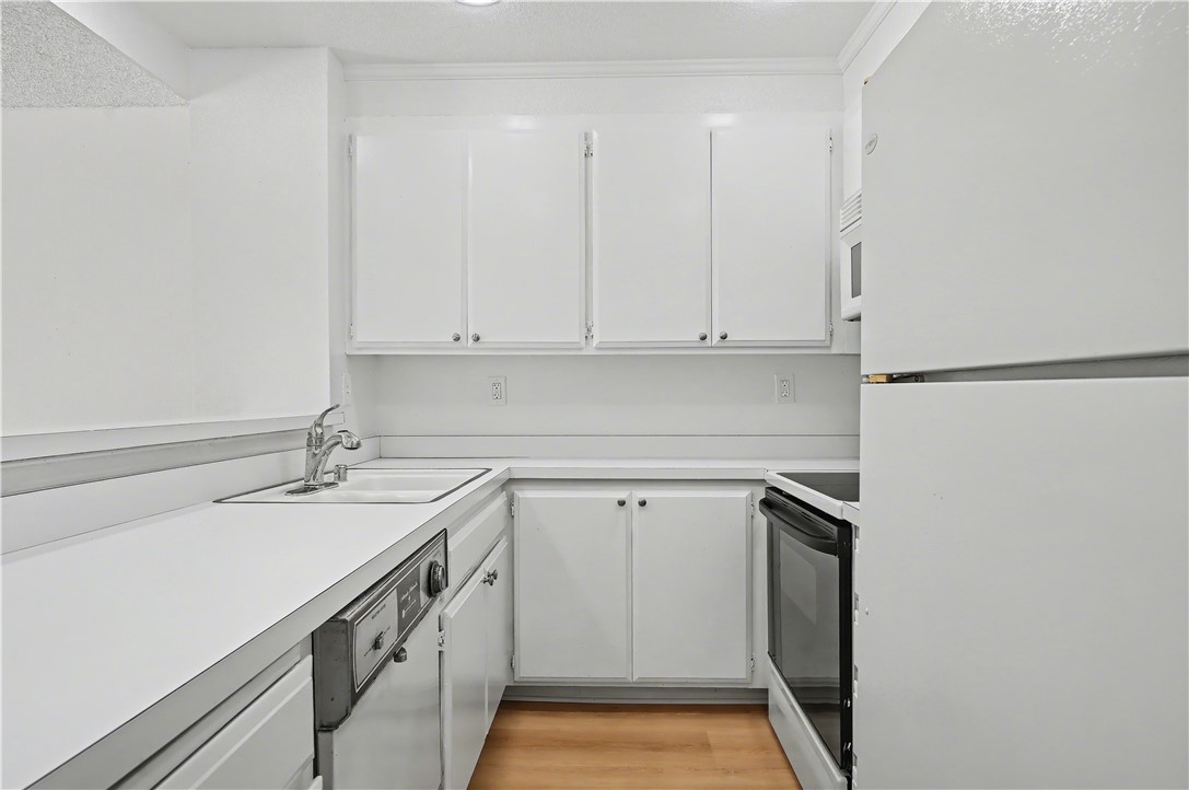 7890 East Spring Street, Unit 2G Long Beach, CA 90815 - Photo 10 of 25