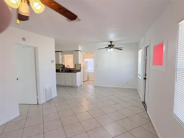 $1,850 | 4618 20th Avenue South, St. Petersburg, FL 33711
