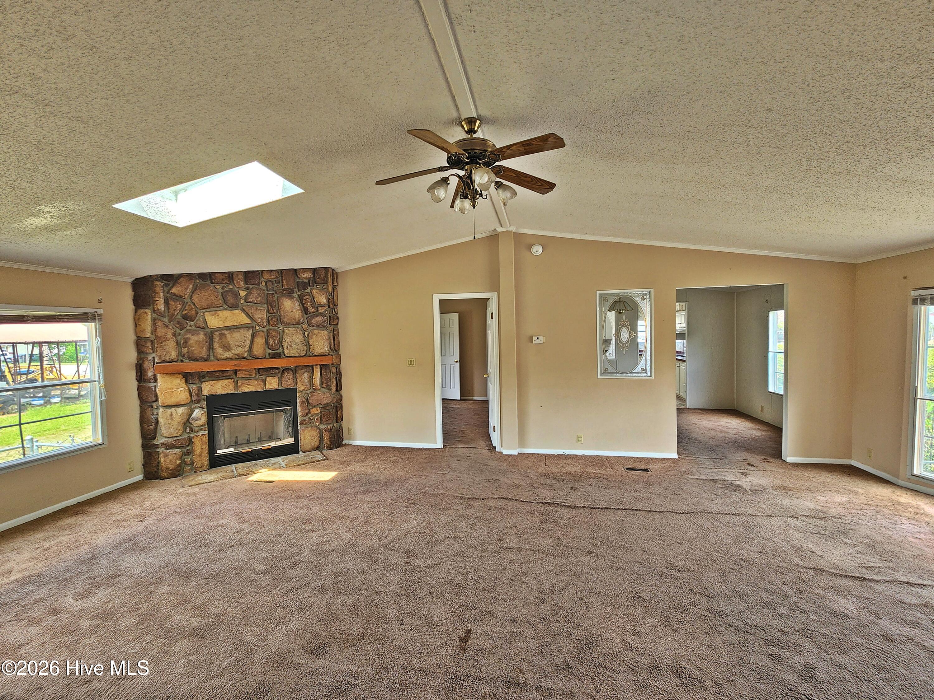 608 Old Whiteville Road Lumberton, NC 28358 - Photo 16 of 34 living c