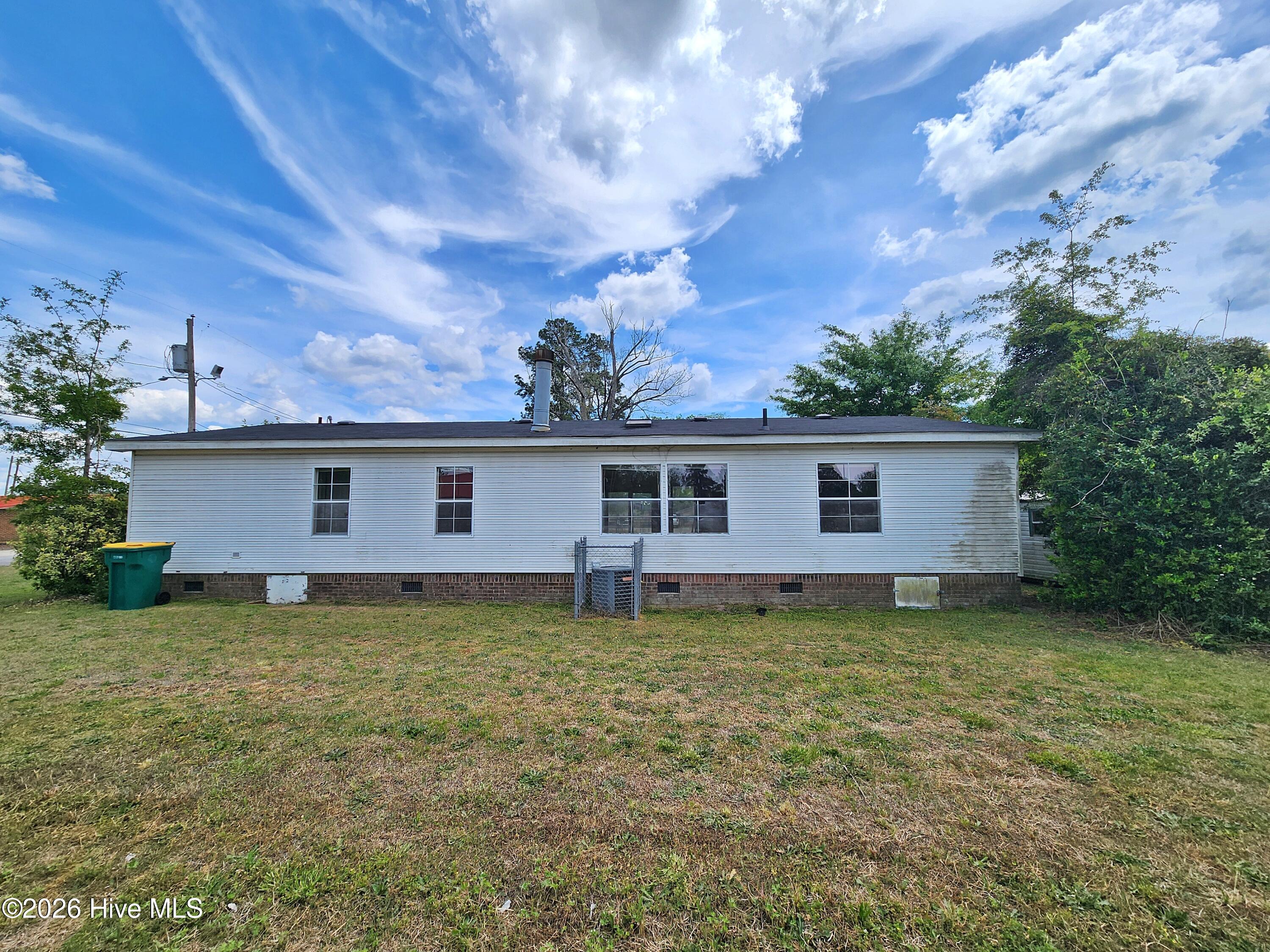 608 Old Whiteville Road Lumberton, NC 28358 - Photo 28 of 34 rear a