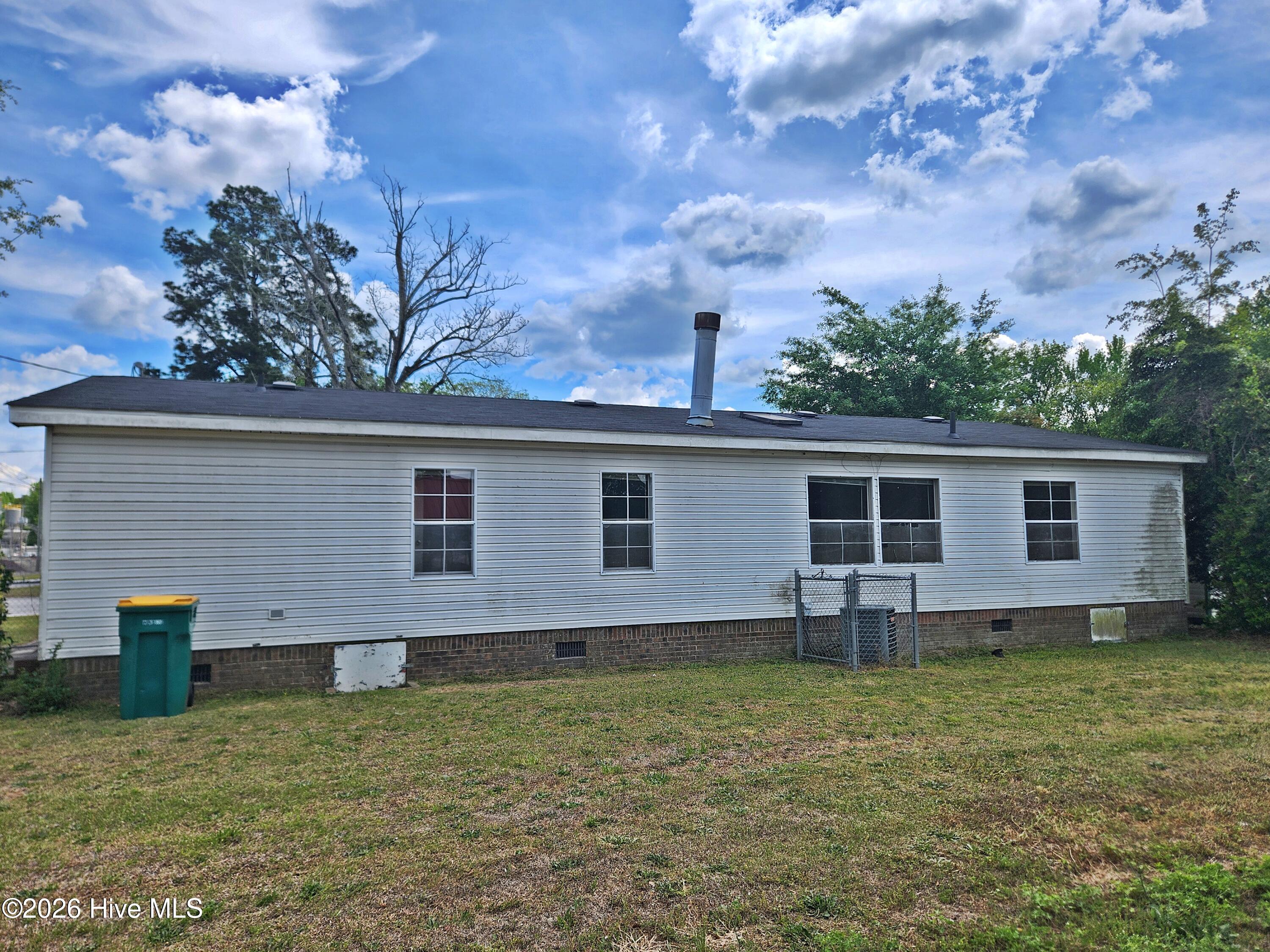 608 Old Whiteville Road Lumberton, NC 28358 - Photo 29 of 34 rear b