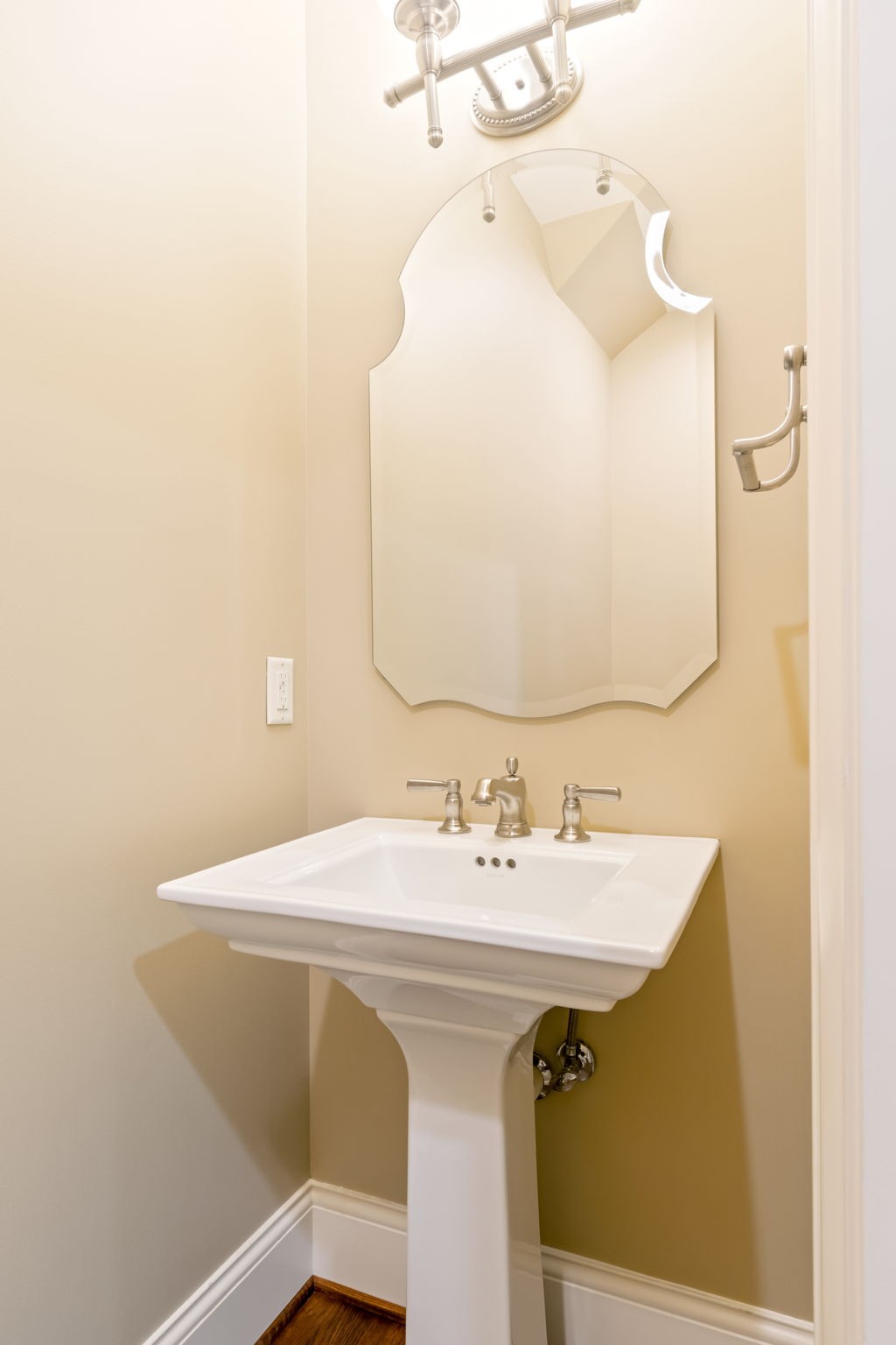 1330 Burton Valley Road Nashville, TN 37215 - Photo 78 of 94 Gallery Image 78