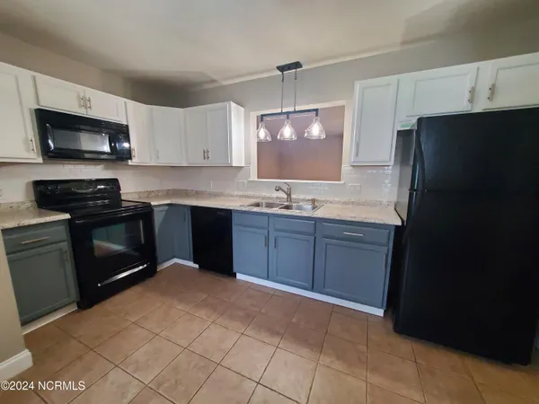 $1,500 | 4232 Brook Creek Lane, Unit A, Greenville, NC 27858