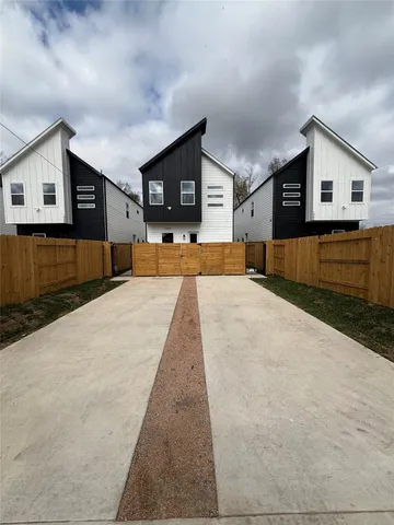 $1,850 | 1464 Ferguson Way, Unit A, Houston, TX 77088